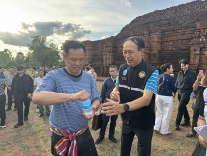 ไฟล์แนบ ผอ.กปภ.ข.10 พร้อมผู้จัดการ กปภ.สาขา ในพื้นที่ จ.เพชรบูรณ์ ร่วมต้อนรับนายกรัฐมนตรี และ มท.3 ในโอกาสลงพื้นที่ปฏิบัติภารกิจใน จ.เพชรบูรณ์