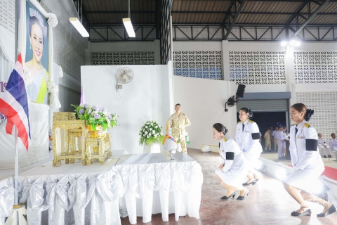 ไฟล์แนบ กปภ.สาขาหลังสวน ร่วมพิธีถวายเครื่องราชสักการะ วางพานพุ่ม และพิธีจุดเทียนถวายพระพรชัยมงคล สมเด็จพระนางเจ้าฯ พระบรมราชินี เนื่องในโอกาสวันเฉลิมพระชนมพรรษา 4 รอบ 3 มิถุนายน 2569