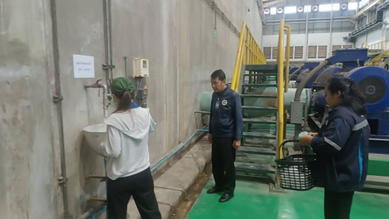 ไฟล์แนบ กปภ.สาขาสมุทรสาคร (พ) ร่วมเก็บตัวอย่างน้ำ ขอรับรอง น้ำประปาดื่มได้ ยกระดับคุณภาพบริการ