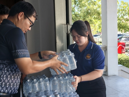 ไฟล์แนบ กปภ.สาขาสมุทรสาคร (พ) สนับสนุนน้ำดื่มสำหรับพิธีบำเพ็ญกุศลและทำบุญตักบาตร เนื่องในวาระครบ 15 วัน (ปัณรสมวาร)