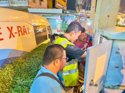 ไฟล์แนบ กปภ.สาขาสมุทรสาคร (พ) ลงพื้นที่ดำเนินการ Step Test ค้นหาท่อแตกท่อรั่ว บริเวณ DMA-04 โรงพยาบาลวิชัยเวช มุ่งลดน้ำสูญเสีย เพิ่มประสิทธิภาพระบบจ่ายน้ำ