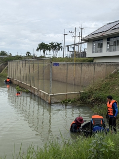 ไฟล์แนบ การประปาส่วนภูมิภาคสาขาเพชรบุรี ร่วมกันกำจัดวัชพืชแหล่งน้ำดิบสถานีสูบน้ำแรงต่ำและปรับภูมิทัศน์รอบสถานีผลิตน้ำ