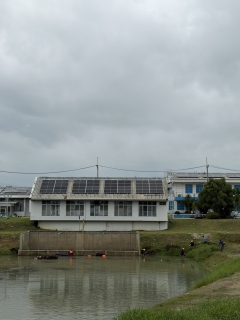 ไฟล์แนบ การประปาส่วนภูมิภาคสาขาเพชรบุรี ร่วมกันกำจัดวัชพืชแหล่งน้ำดิบสถานีสูบน้ำแรงต่ำและปรับภูมิทัศน์รอบสถานีผลิตน้ำ