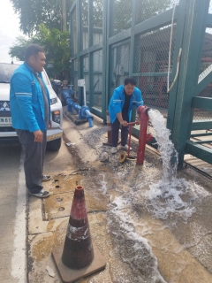 ไฟล์แนบ กปภ.สาขาสมุทรสาคร (พ) ลงพื้นที่ระบายตะกอนในเส้นท่อ ตามแผนการดำเนินงาน และแก้ไขอุปกรณ์ภายในตู้ควบคุมแรงดันให้มีประสิทธิภาพ