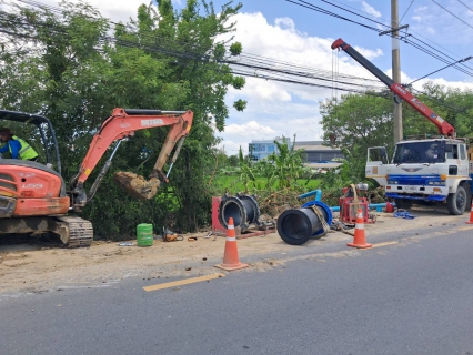 ไฟล์แนบ กปภ.สาขาอ้อมน้อย ลงพื้นที่เตรียมความพร้อมซ่อมท่อส่งน้ำ HDPE ขนาด 560 มม. บริเวณซอยกระทุ่มล้ม 9