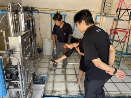 ไฟล์แนบ กปภ.สาขาสามพราน ลงพื้นที่ตรวจสอบคุณภาพน้ำ พร้อมให้คำแนะนำการดูแลถังพักน้ำ แก่โรงเรียนวัดไร่ขิงวิทยา เพื่อสุขภาวะที่ดีของเยาวชน