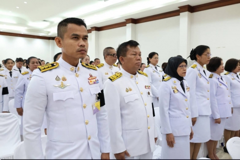 ไฟล์แนบ การประปาส่วนภูมิภาคสาขาชุมพร  เข้าร่วมพิธีวางพวงมาลาและถวายราชสดุดี เนื่องในรัฐพิธี "วันที่ระลึกคล้ายวันสวรรคต สมเด็จพระนารายณ์มหาราช" ประจำปีพุทธศักราช 2569