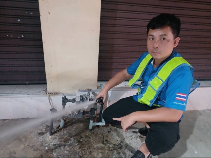ไฟล์แนบ กปภ.สาขาพนัสนิคม ดำเนินการระบายตะกอนผ่าน หัวดับเพลิง (Fire Hydrant Flushing) ตรวจสอบมาตรวัดน้ำ ในพื้นที่บริการที่มีลูกค้าหรือผู้ใช้น้ำอาศัยอยู่ พื้นที่ หมู่บ้านเอื้ออาทรท่าบุญมี  ตลาดสามแยก  ตลาดเกาะโพธิ์  ต.ท่าบุญมี  ต.เกาะจันทร์ จ.ชลบุรี 