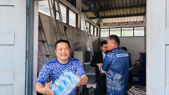 ไฟล์แนบ กปภ.สาขาด่านช้าง มอบน้ำดื่มตราสัญลักษณ์ กปภ. 