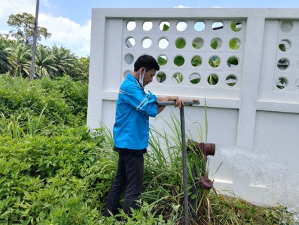 ไฟล์แนบ  กปภ.สาขาขนอม ลงพื้นที่ ดำเนินการเปิดล้างตะกอนระบายในเส้นท่อจ่ายน้ำ (Blow off) ผ่านหัวดับเพลิง