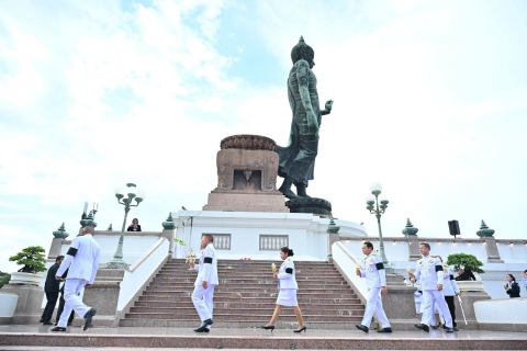 ไฟล์แนบ พระบาทสมเด็จพระเจ้าอยู่หัว ทรงพระกรุณาโปรดเกล้าโปรดกระหม่อมให้ องคมนตรี เป็นผู้แทนพระองค์ ในการบำเพ็ญพระราชกุศล เนื่องในวันอาสาฬหบูชา ประจำปี 2569 ณ พุทธมณฑล ในพระบรมราชูปถัมภ์ จังหวัดนครปฐม