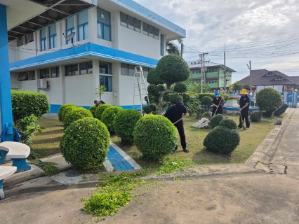 ไฟล์แนบ กปภ.สาขาสามพราน ร่วมกิจกรรมตัดหญ้าและตัดแต่งกิ่งไม้ ปรับปรุงภูมิทัศน์รอบสำนักงาน