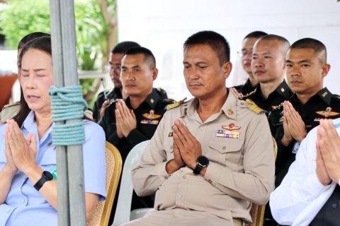 ไฟล์แนบ กปภ.สาขาสมุทรสาคร (พ) ร่วมพิธีเจริญพระพุทธมนต์ เนื่องในพิธีทำบุญบูรณะองค์พระสมเด็จพระมหาสมณโคดสัมมาสัมพุทธเจ้า