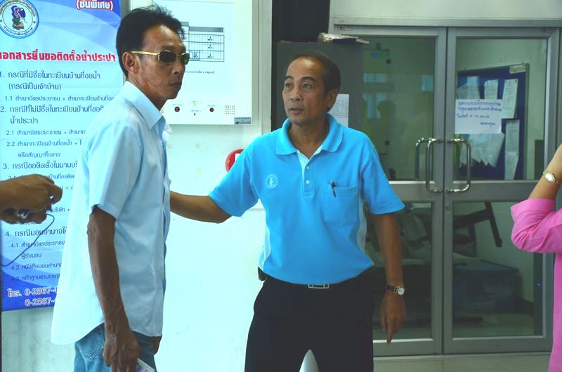 กปภ.สาขารังสิต(พ) ให้การต้อนรับผู้ใช้น้ำหลังวันหยุดต่อเนื่องเทศกาลสงกรานต์ปี ๒๕๕๖