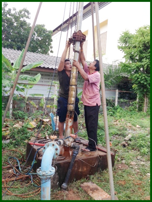 กปภ.สาขาขนอม เร่งดำเนินการเป่าล้างบ่อบาดาล