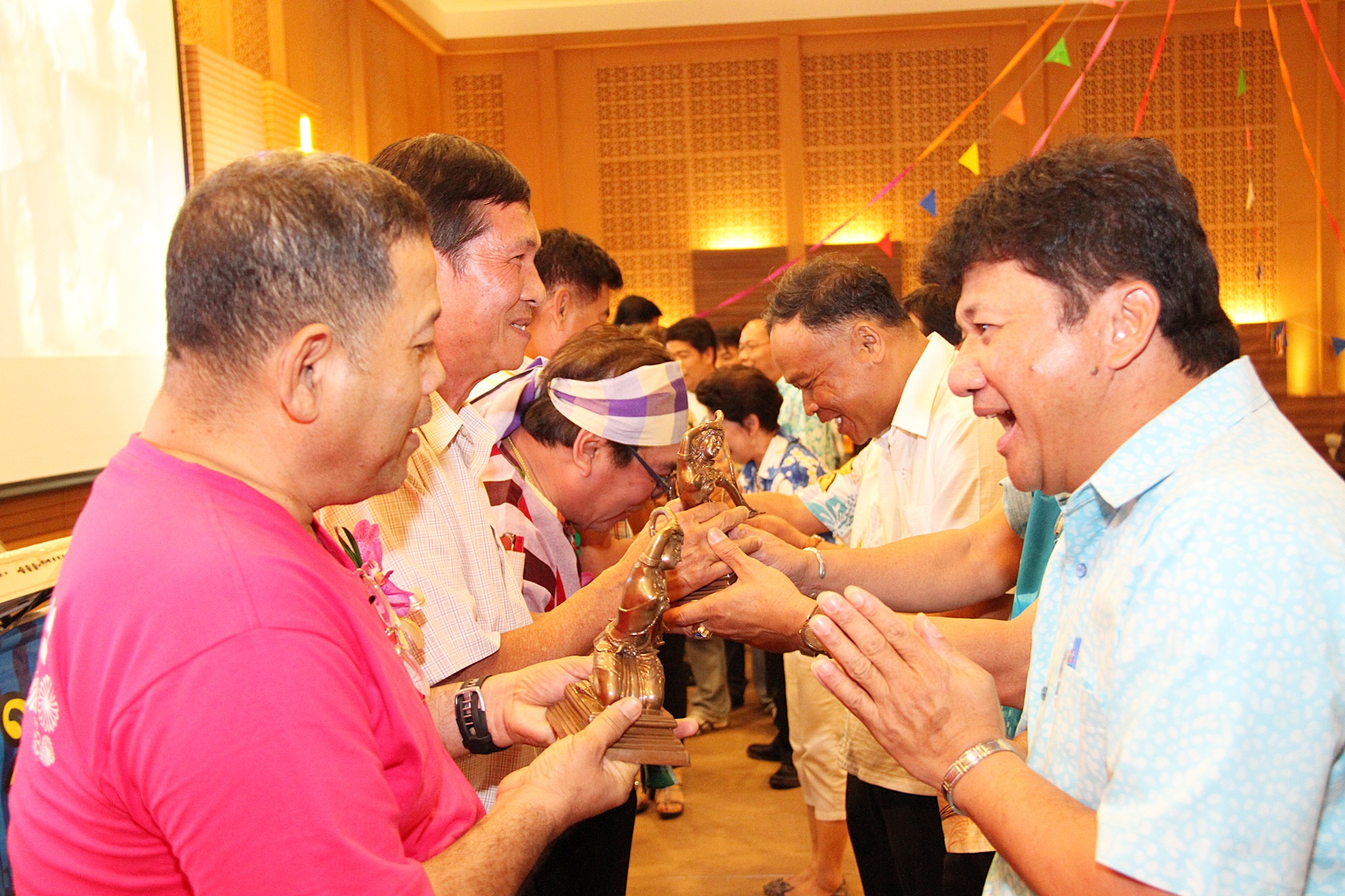 กปภ.ข.9 จัดงานมุทิตาจิตแด่ผู้เกษียณ ประจำปี 2556