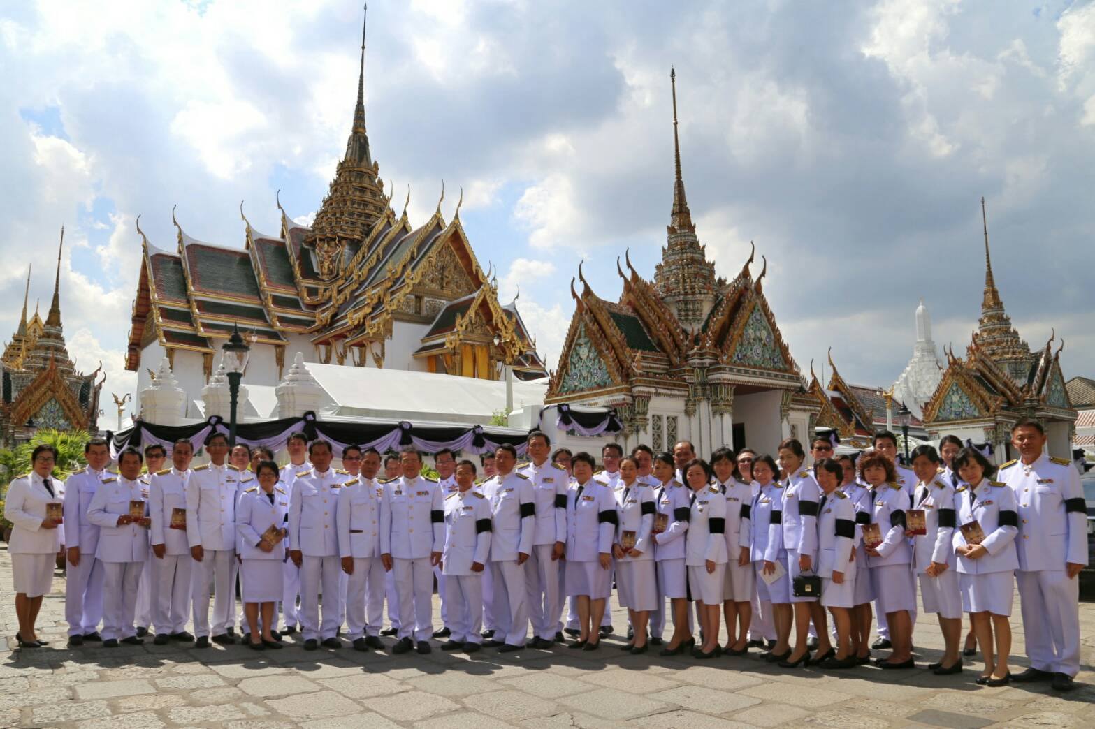 กปภ. ร่วมฟังพระพิธีธรรมสวดพระอภิธรรมพระบรมศพ  พร้อมบริการน้ำดื่มและอาหารแก่ประชาชนอย่างต่อเนื่อง