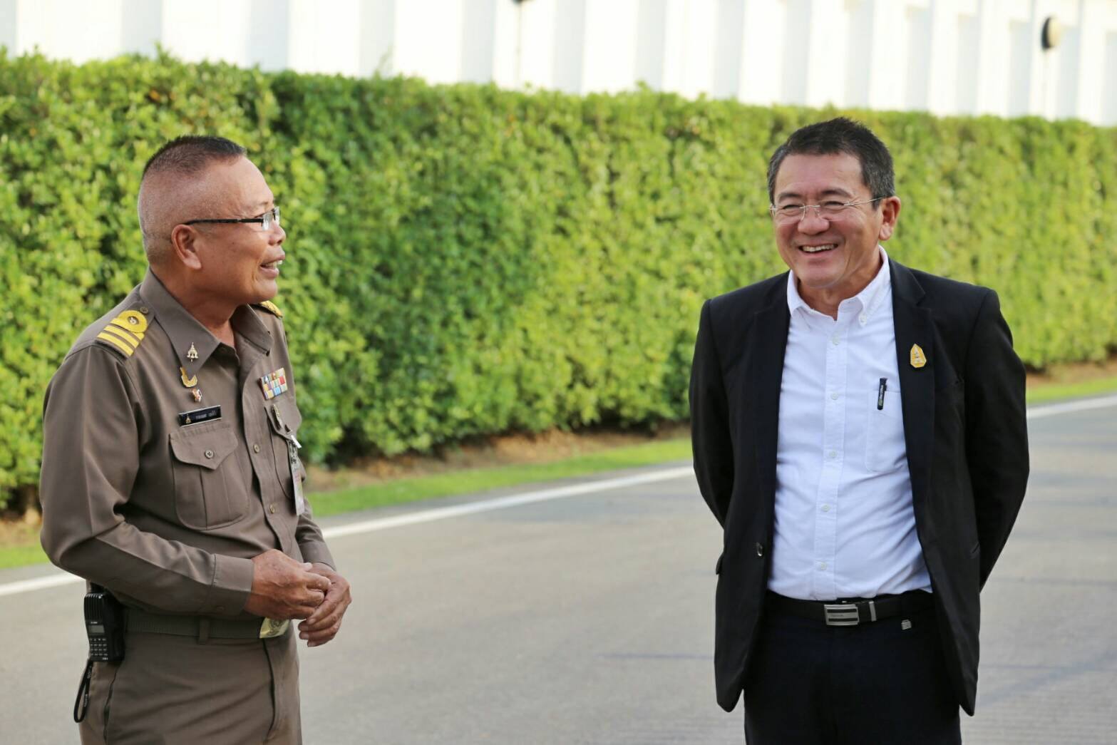 ผู้ว่าการ กปภ.ตรวจงานวางท่อประปาพระตำหนักจักรีบงกช