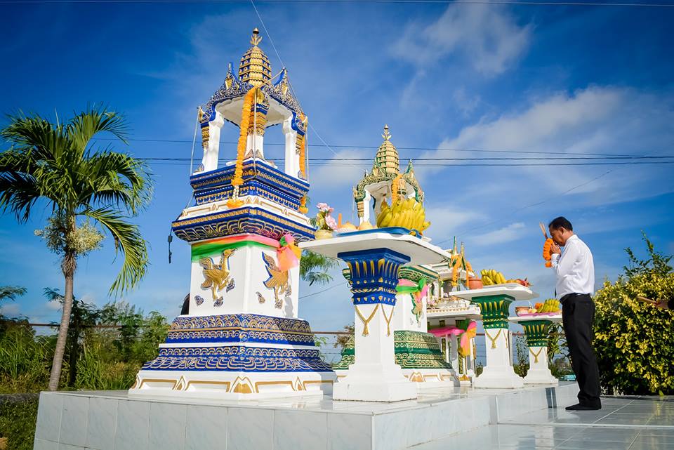 สาขาบ้านฉาง ทำบุญเลี้ยงพระเนื่องในโอกาสวันขึ้นปีใหม่ ๒๕๖๐