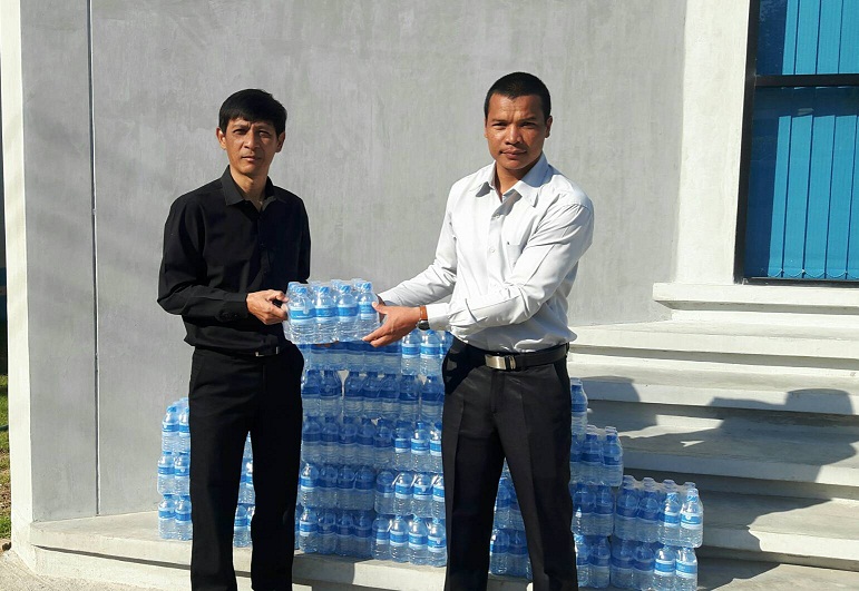 กปภ.สาขากำแพงเพชร มอบน้ำดื่มบรรจุขวดตราสัญลักษณ์ กปภ. เพื่อสนับสนุนค่ายลูกเสือ  เนตรนารีและยุวกาชาด
