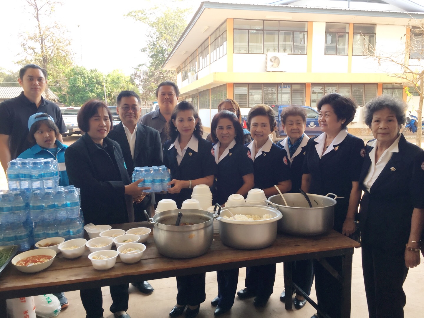 กปภ.สาขาศรีสงคราม ร่วมบริจาคโลหิต ครั้งที่ ๑/๒๕๖๐