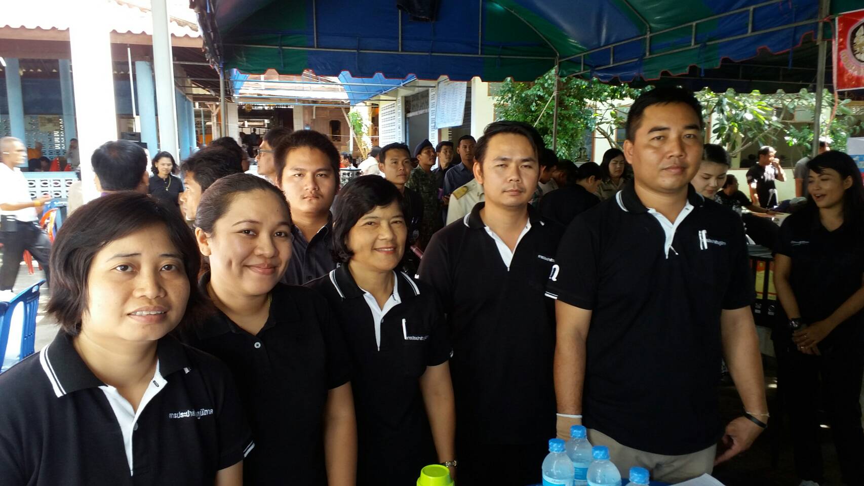 กปภ.สาขาสมุทรสงคราม ร่วมกิจกรรมโครงการ หน่วยบำบัดทุกข์ บำรุงสุข สร้างรอยยิ้มให้ประชาชน ประจำเดือน มิถุนายน 2560
