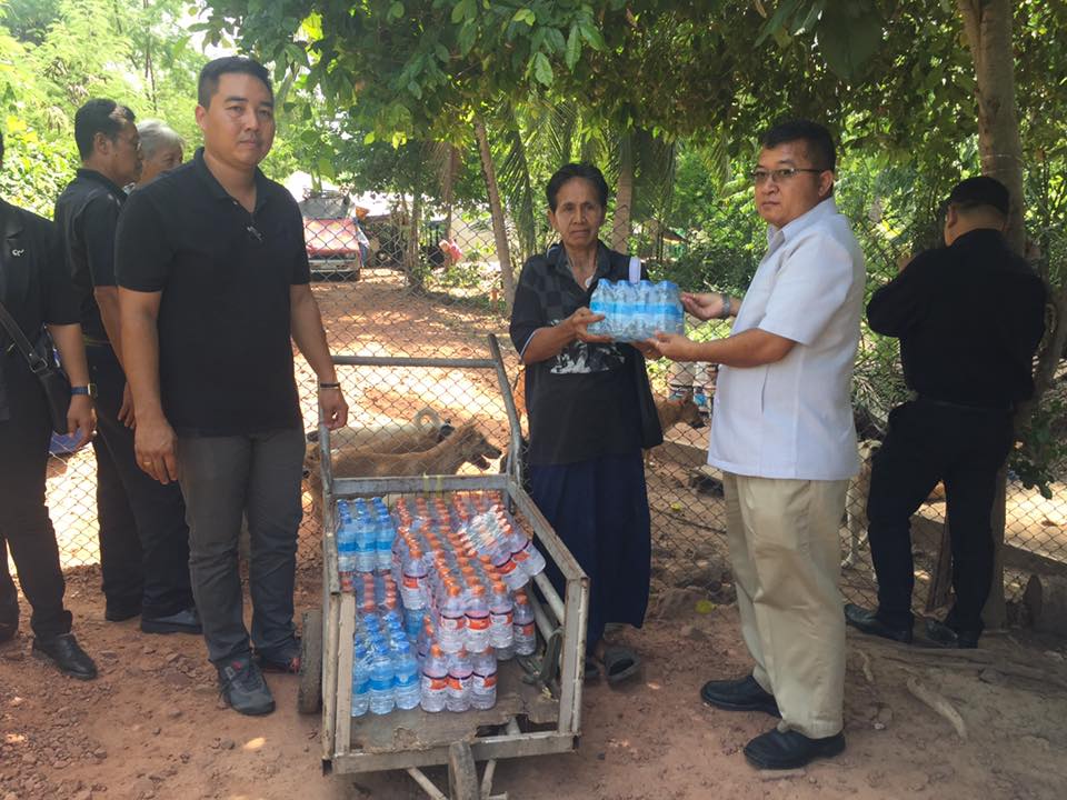 กปภ.สาขาสมุทรสงคราม ลงพื้นที่ตรวจสอบและแก้ไขปัญหาความเดือดร้อนกรณีไม่มีน้ำประปาใช้