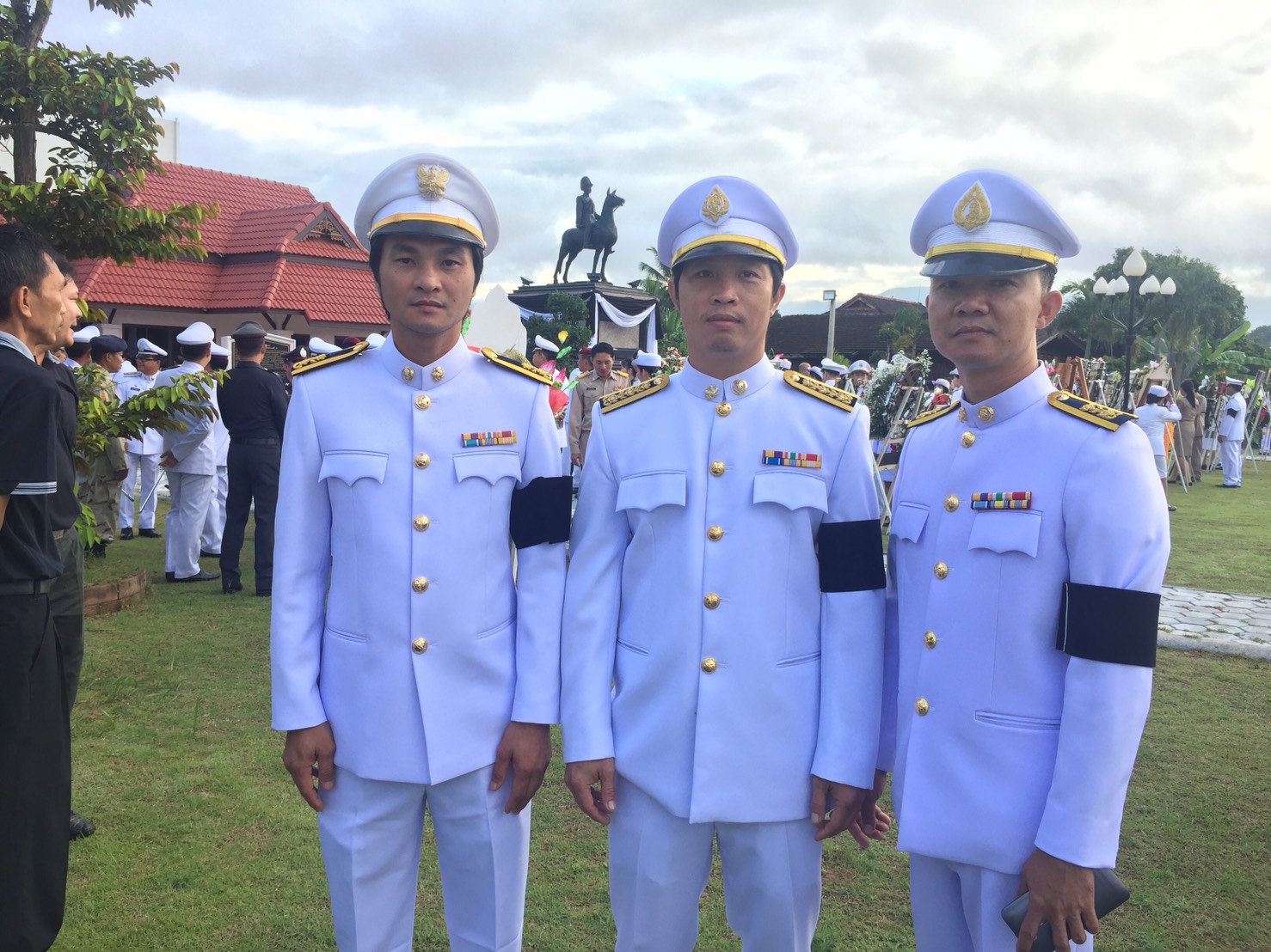 เข้าร่วมพิธีวางพวงมาลาถวายบังคมและถวายราชสดุดีแด่พระบาทสมเด็จพระจุลจอมเกล้าเจ้าอยู่หัว