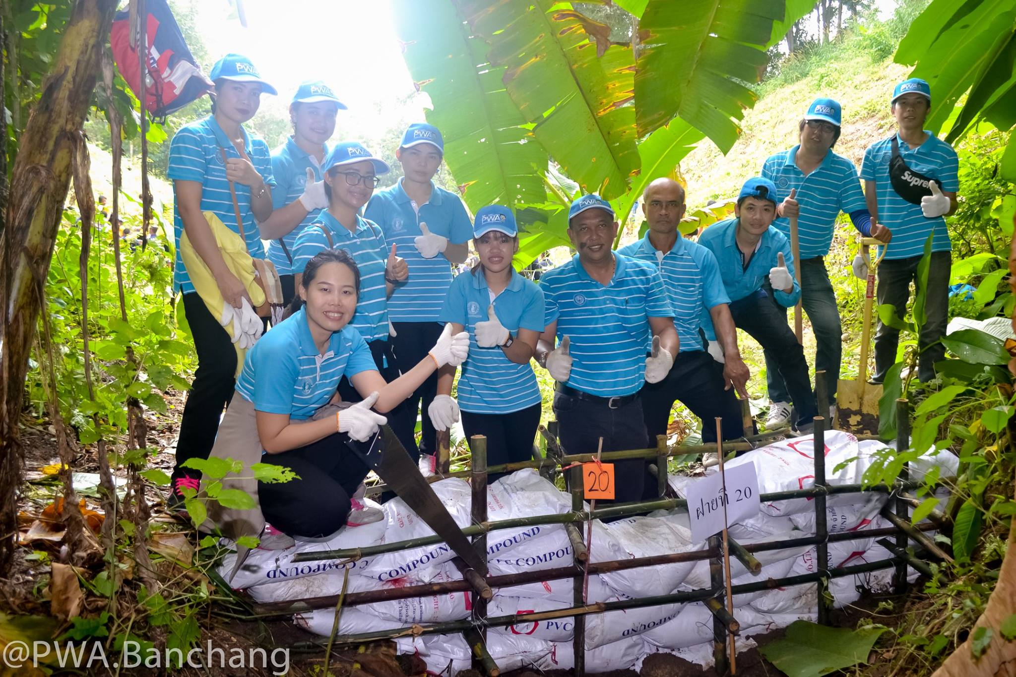 ประปาบ้านฉาง ใส่ใจสิ่งแวดล้อม ร่วมสร้างฝายชะลอน้ำธรรมชาติที่เขาภูดร