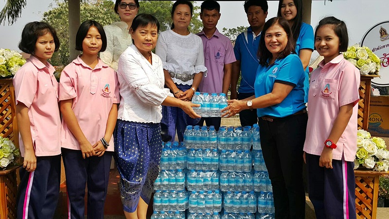 กปภ.สาขาพนมทวน มอบน้ำดื่มบรรจุขวดตราสัญลักษณ์ กปภ. เนื่องในงานเทิดพระเกียรติสมเด็จพระนเรศวรมหาราช