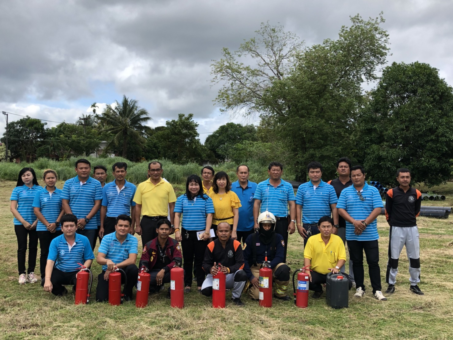 กปภ.สาขาขลุง ซ้อมแผนปฏิบัติการฉุกเฉินเมื่อเกิดอัคคีภัย ตามแผนโครงการสถานที่ทำงานน่าทำงาน และมีความปลอดภัย