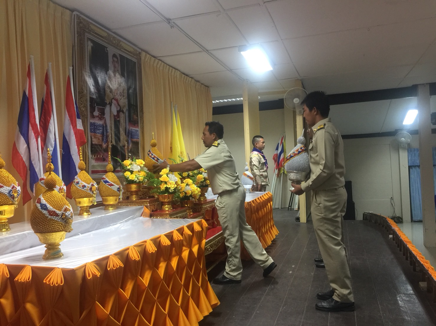 การประปาส่วนภูมิภาคสาขาสายบุรี เข้าร่วมพิธีถวายพระพรชัยมงคลพระบาทสมเด็จพระเจ้าอยู่หัวฯ เนื่องในโอกาสเฉลิมพระชนมพรรษา 66 พรรษา