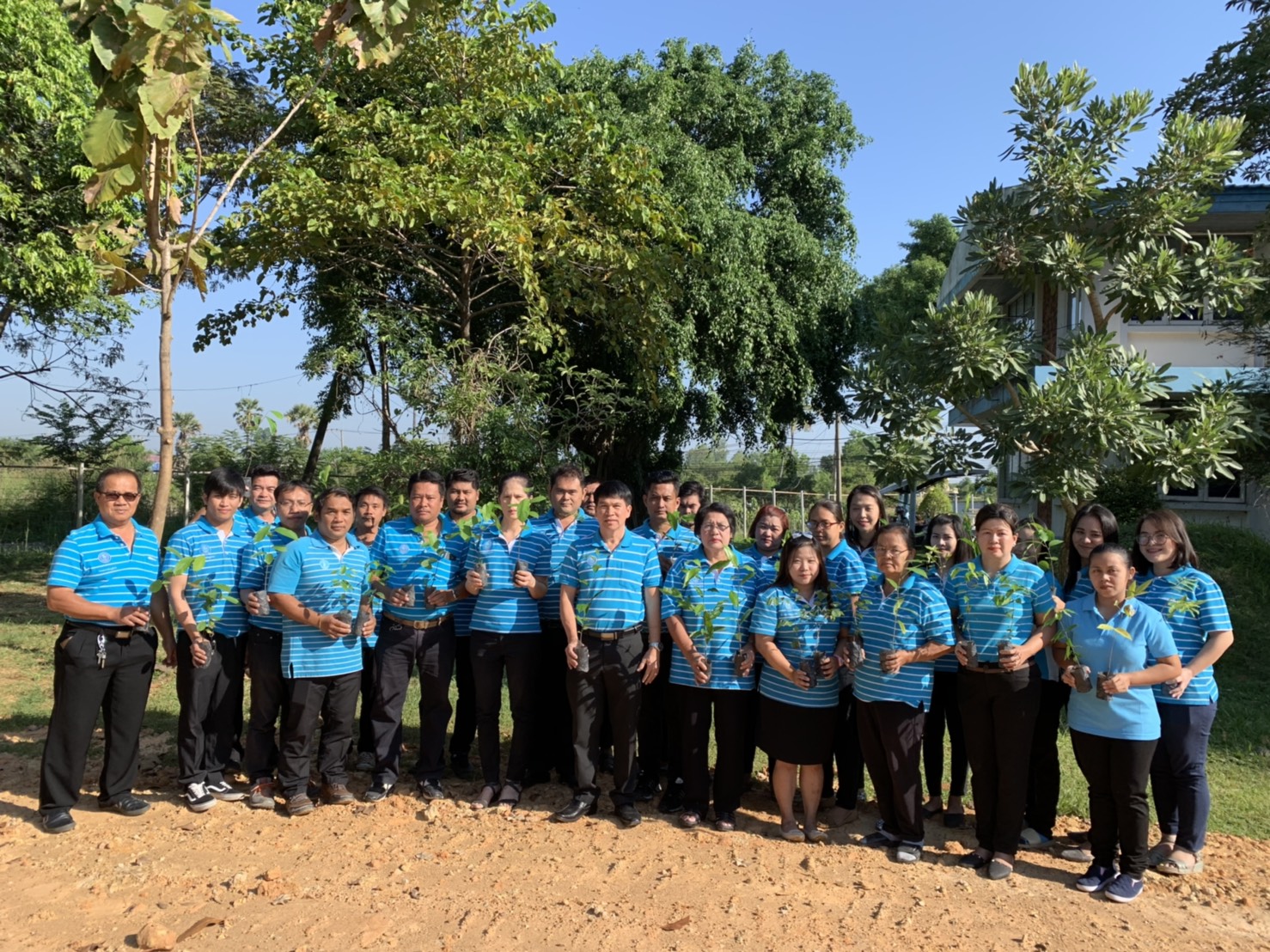 การประปาส่วนภูมิภาคสาขาบางคล้า จัดกิจกรรมวันรักต้นไม้ประจำของชาติ พ.ศ.2561