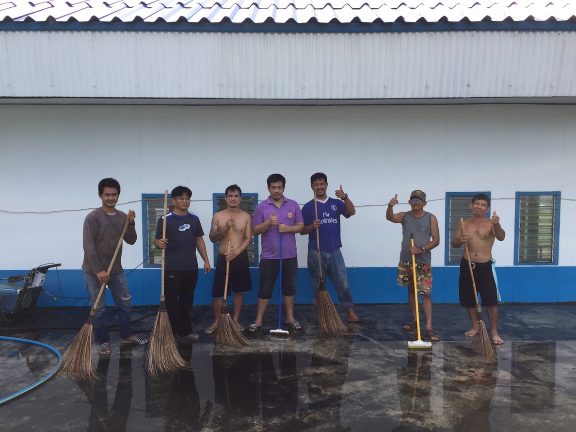 กปภ.สาขาขาณุวรลักษบุรีร่วมล้างถังน้ำใส ณ โรงกรองน้ำแม่ข่ายขาณุวรลักษบุรี