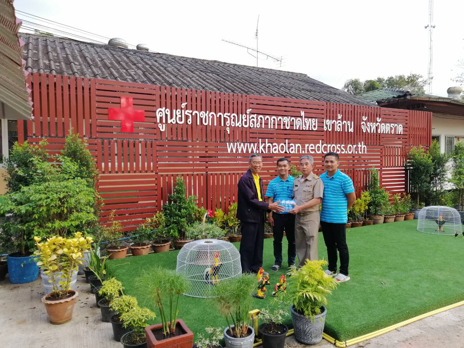 กปภ.สาขาคลองใหญ่ สนับสนุนน้ำดื่ม เพื่อใช้ในงานวันเด็กแห่งชาติ ประจำปี 2562