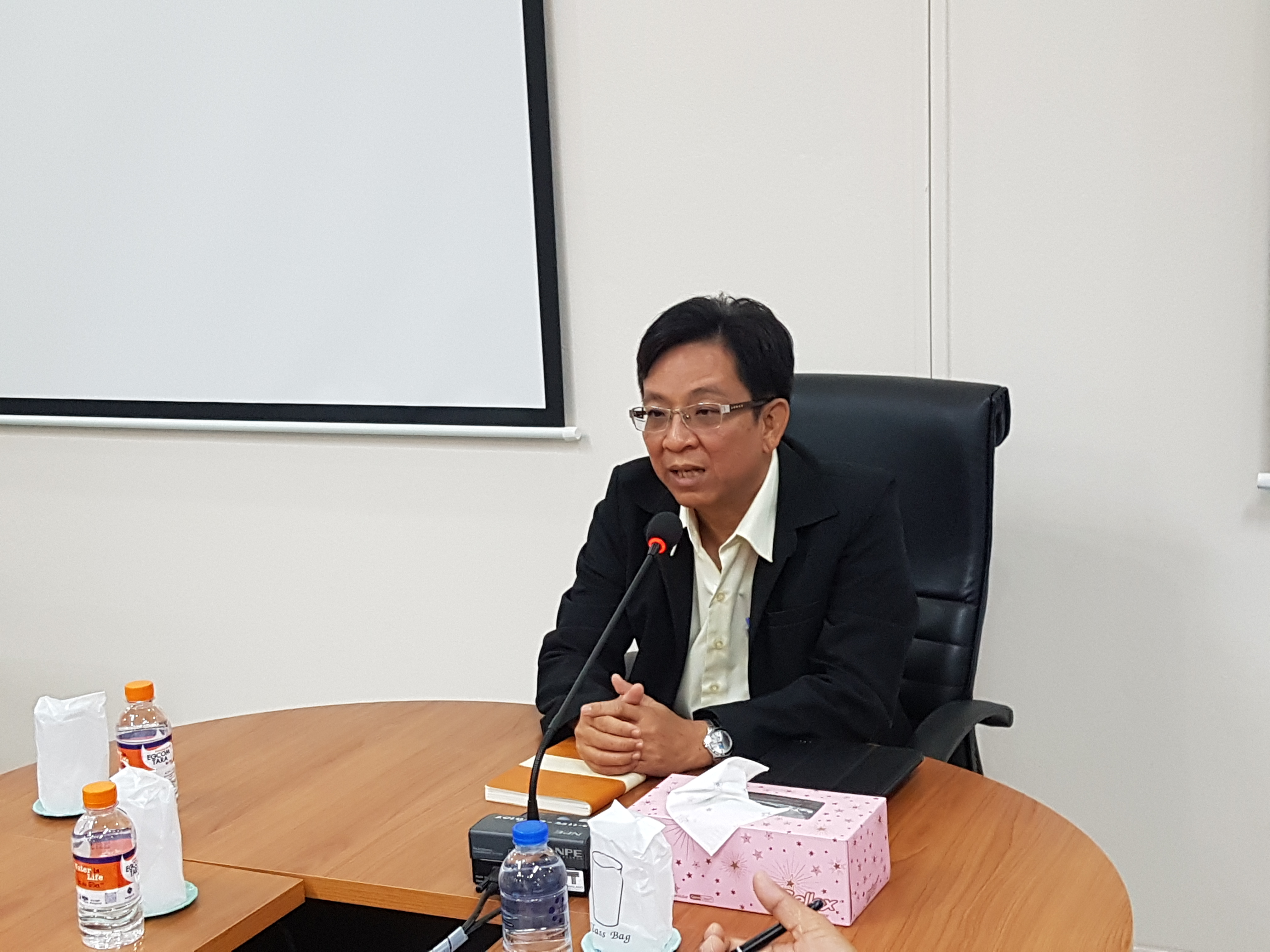 ผู้อำนวยการ กปภ.ข.3 ประชุมร่วมกับ กองระบบจำหน่าย ติดตามการดำเนินงานของสายงานในสังกัด