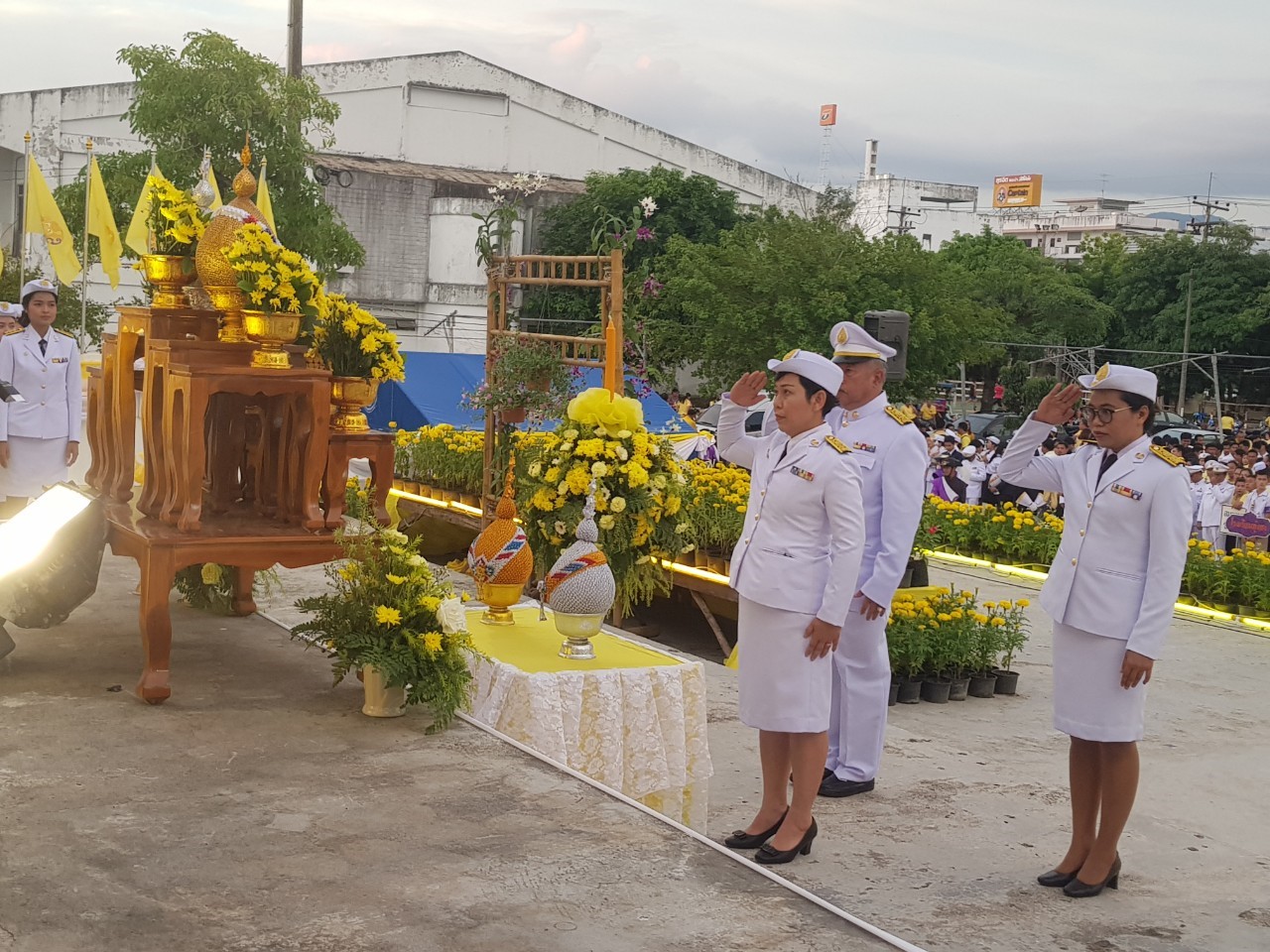 กปภ.สาขาทุ่งสง ร่วมพิธีถวายเครื่องราชสักการะและจุุดเทียนชัยถวายพระพรชัยมงคลพระบาทสมเด็จพระเจ้าอยู่หัว