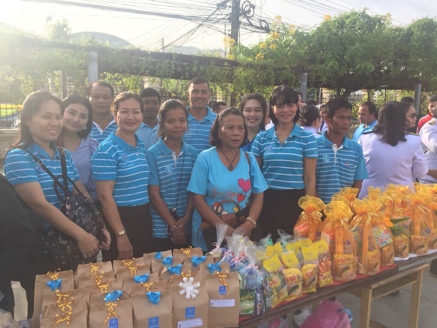 การประปาส่วนภูมิภาคสาขาทุ่งสง เข้าร่วมพิธีทำบุญตักบาตรถวายเป็นพระราชกุศล เนื่องในวโรกาสวันเฉลิมพระชนมพรรษาสมเด็จพระนางเจ้าสิริกิติ์ พระบรมราชินีนาถ พระบรมราชชนนีพันปีหลวง