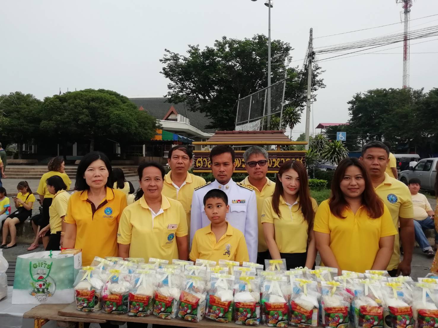 กปภ.สาขากาญจนบุรี  พิธีวางพวงมาลาและพิธีถวายบังคมในวันที่ 13 ตุลาคม 2562