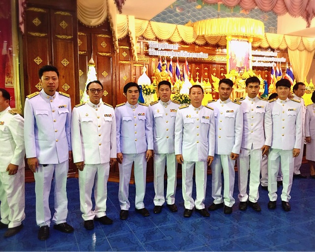 กปภ.สาขาพยุหะคีรี ร่วมพิธีถวายพานพุ่มราชสักการะ ถวายราชสดุดดี ถวายบังคม พระบาทสมเด็จพระบรมชนกาธิเบศรมหาภูมิพลอดุลยเดชมหาราช บรมนาถบพิตร และร่วมกิจกรรมทำบุญตักบาตร วันพ่อแห่งชาติ