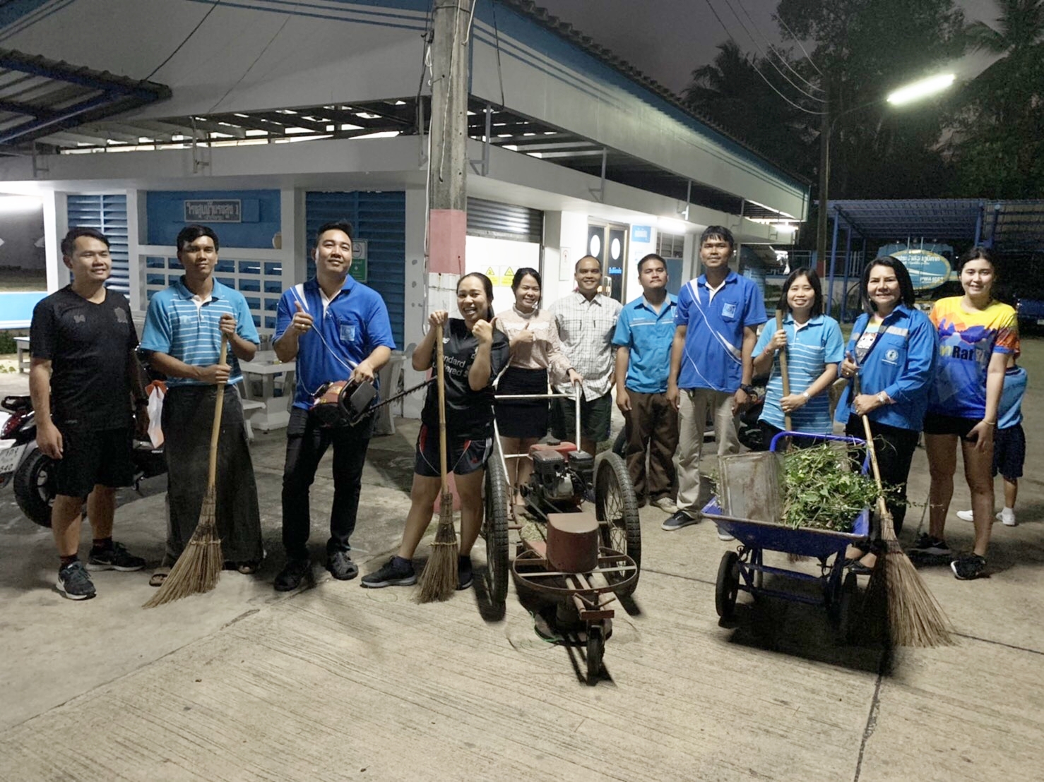 กปภ.สาขาสมุทรสงคราม จัดกิจกรรม Big Cleaning Day และปรับภูมิทัศน์ภายในและภายนอกสำนักงานประปา