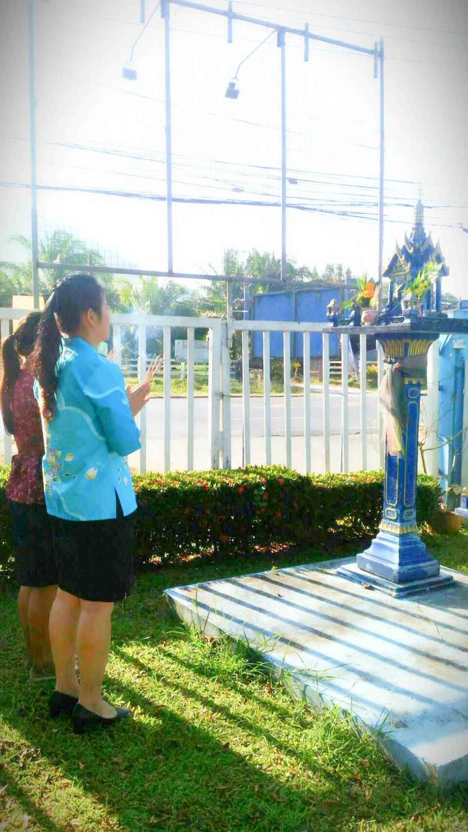 กปภ.สาขาอ่าวลึก ร่วมไหว้พระขอพร เพื่อเป็นสิ่งยึดเหนี่ยวจิตใจ