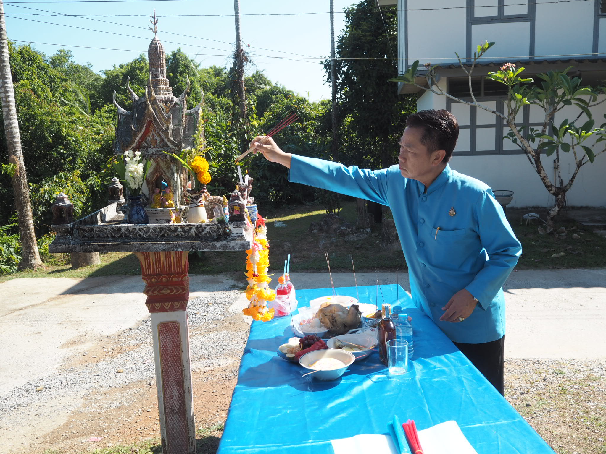 การประปาส่วนภูมิภาคสาขาตะกั่วป่า ร่วมจัดกิจกรรมทำบุญสำนักงาน ประจำปี 2563