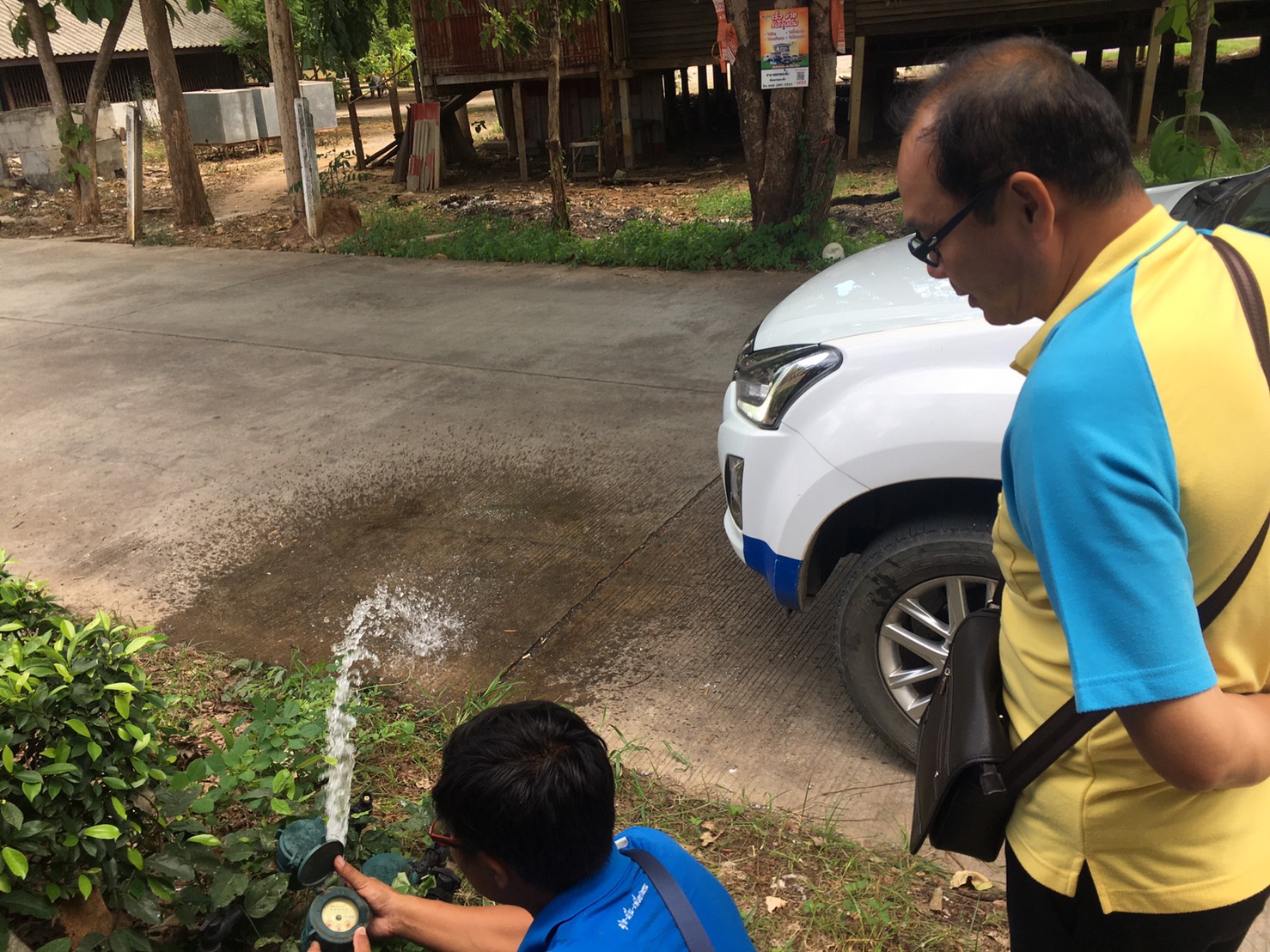 การประปาส่วนภูมิภาคสาขาด่านช้าง ตรวจสอบและล้างมาตรวัดน้ำ