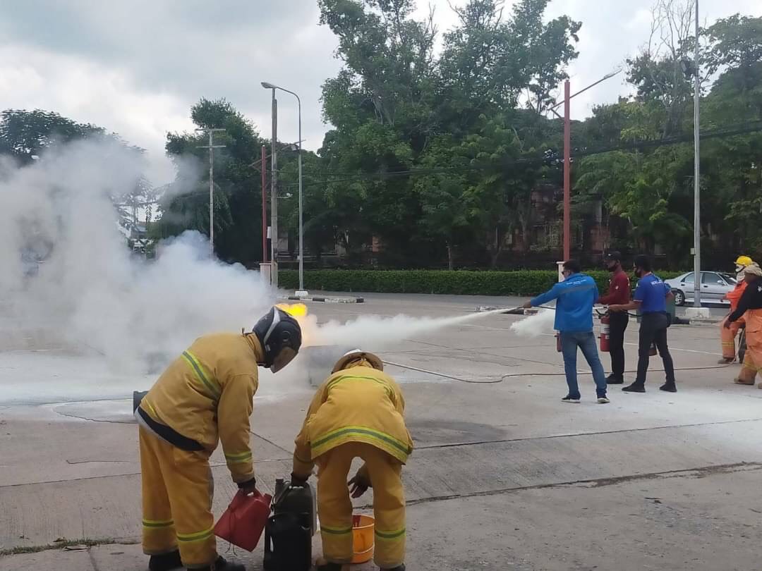 กปภ.สาขาพิมายเข้าร่วมกิจกรรมจัดการอบรมหลักสูตรการดับเพลิง และการอพยพหนีภัยเบื้องต้น ประจำปี 2563