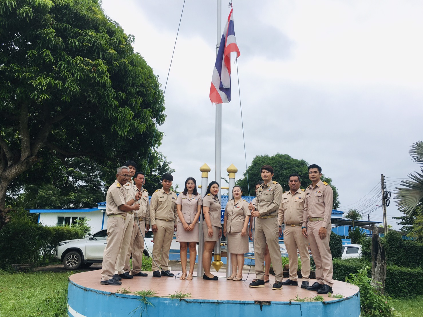 กปภ.สาขาปากน้ำประแสร์ จัดกิจกรรมวันพระราชทานธงชาติไทย