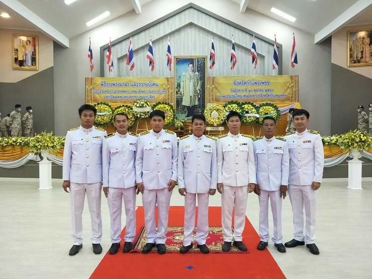 กปภ.สาขากำแพงเพชร  เข้าร่วมพิธีวางพวงมาลาและถวายบังคม เนื่องในโอกาส วันคล้ายวันสวรรคตพระบาทสมเด็จพระบรมชนกาธิเบศร มหาภูมิพลอดุลยเดชมหาราช บรมนาถบพิตร 13 ตุลาคม 2563