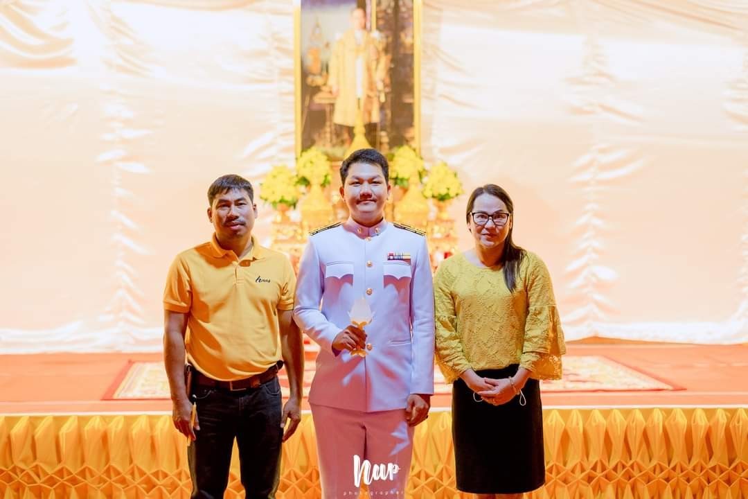 กปภ.สาขาเกาะพะงัน ร่วมพิธีจุดเทียนเพื่อน้อมรำลึกในพระมหากรุณาธิคุณพระบาทสมเด็จพระบรมชนกาธิเบศรมหาภูมิพลอดุลยเดชมหาราช บรมนาถบพิตร