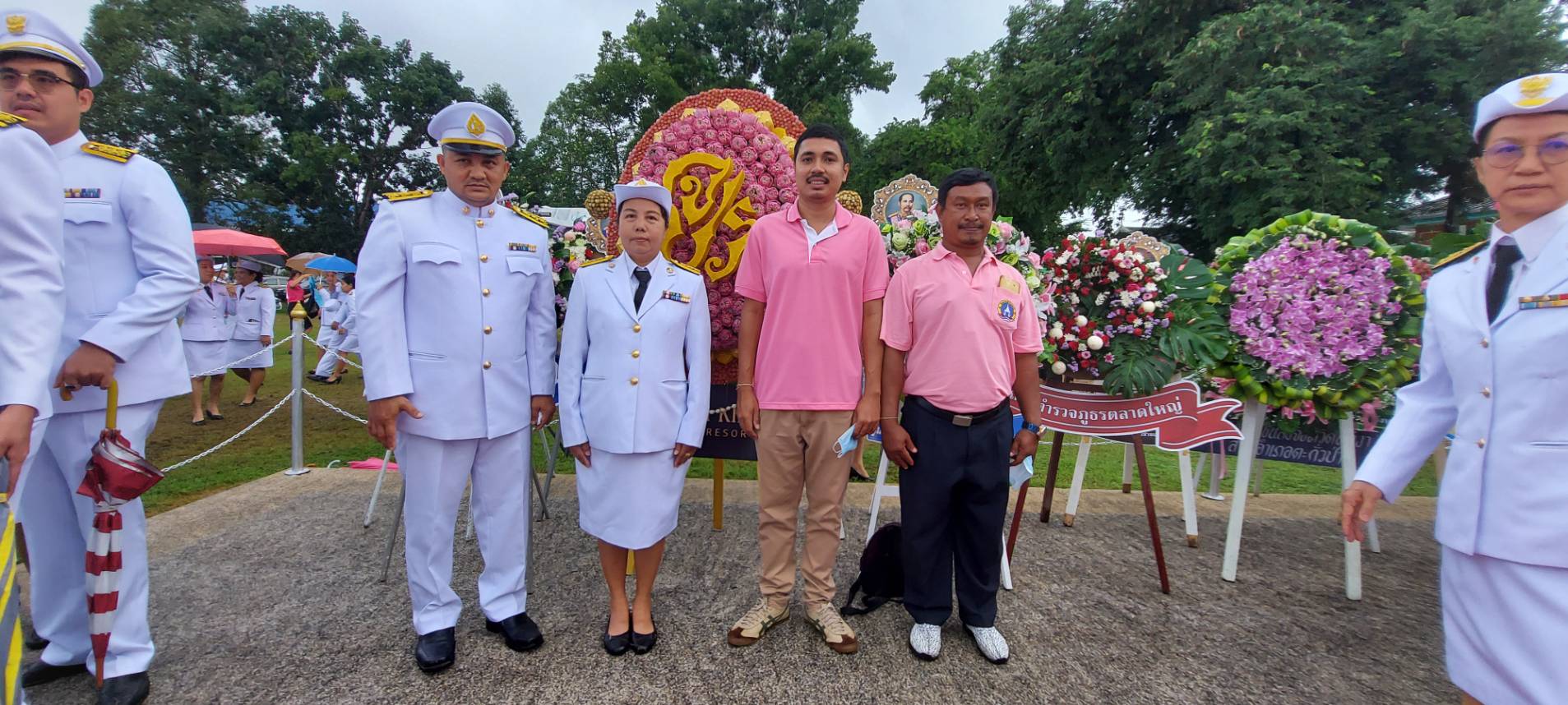 การประปาส่วนภูมิภาค สาขาตะกั่วป่า ภายใต้การบริหารงาน โดย จ.ส.ต.สุเทพ ลี้ยุทธานนท์ มอบหมายให้หัวหน้างานและพนักงานในสังกัดเข้าร่วมพิธีวางพวงมาลา เนื่องในวันคล้ายวันสวรรคต พระบาทสมเด็จพระจุลจอมเกล้าเจ้าอยู่หัว