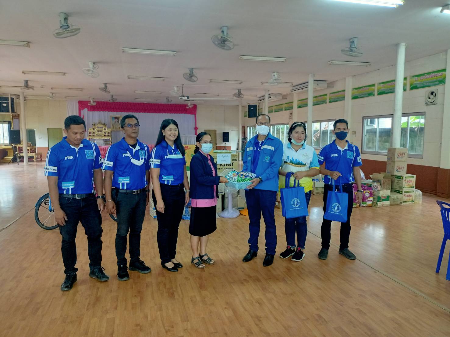 การประปาส่วนภูมิภาคสาขาท่าแซะ ร่วมสนับสนุนของรางวัลร้านกาชาดพาโชคจังหวัดชุมพร ประจำปี ๒๕๖๓